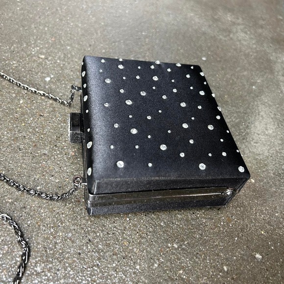 Black Silver Sequined Evening Clasp Chain Crossbody Bag - Picture 4 of 6